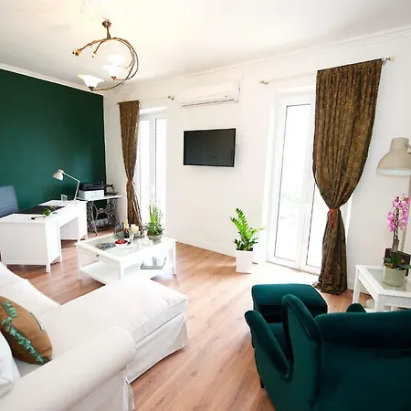 Old Fortress Luxury *